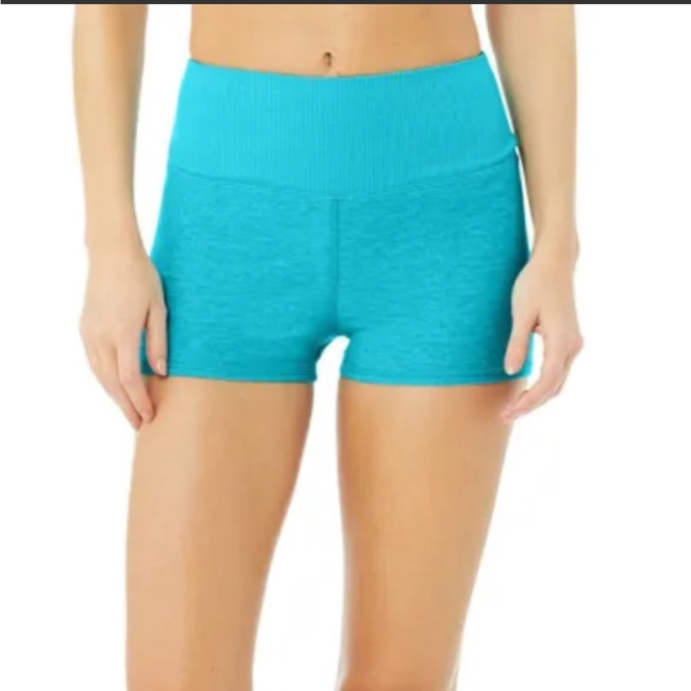 ALO yoga aura shorts size large aqua blue